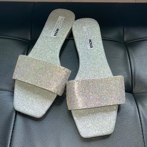 Fashion Nova Slides